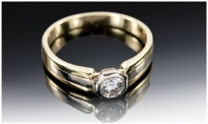 18ct Gold Single Stone Diamond Ring. The Collet set diamond of good colour and clarity. Est 30
