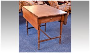 Early 20th Century Oak Pembroke Table, fitted with two drawers, one to each side, raised on turned