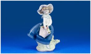 Lladro Figure `Pretty Pickings`. Model no 5222. Issue 1984-1998 Height 7 inches.
