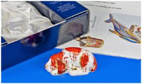 Royal Crown Derby Members Guild Pack With Puppy Paperweight, Gold button. Original box, Issued 2000