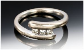 18ct Gold Diamond Ring, Set With Three Round Brilliant Cut Diamonds, Fully Hallmarked, Ring Size