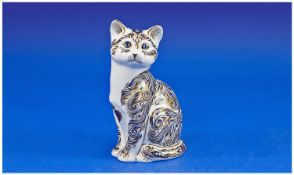 Royal Crown Derby Limited Edition Paperweight `Majestic Cat`. Gold Stopper, no 2019-3500. With