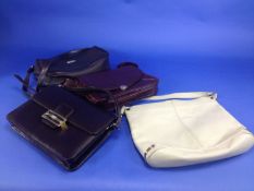 Four Various Handbags comprising Suzy Smith cream bucket bag, Liz Claiborne mottled brown shoulder/