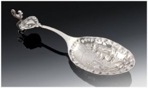 German - Fine Cast 19th Century Figural Silver Egg Spoon. The finial with the figure of a chicken