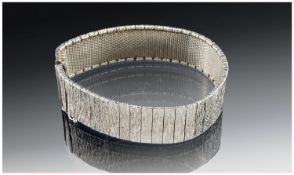 Ladies Silver Bark Bracelet. Fully hallmarked of good quality and colour. 7.5 inches in length. 1