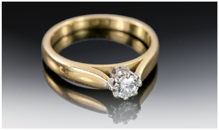 18ct Gold Diamond Ring, Single Round Brilliant Cut Diamond, Estimated Diamond Weight .33ct, Fully