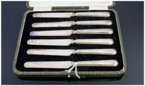 Set of Six Silver Handled Butter Knives in original case, hallmarked Sheffield, 1924, maker`s mark