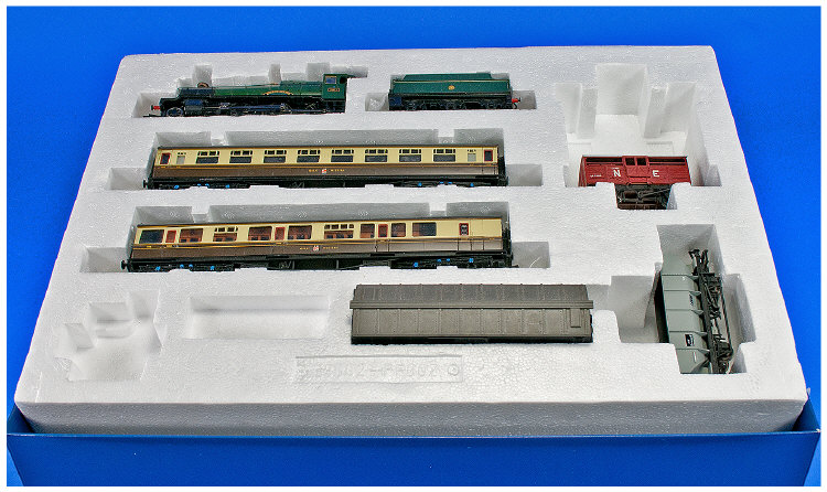 Railway Carriages, comprising Dunley Manor 7811, Great Western, Permanent way Dept TR, 9372. with