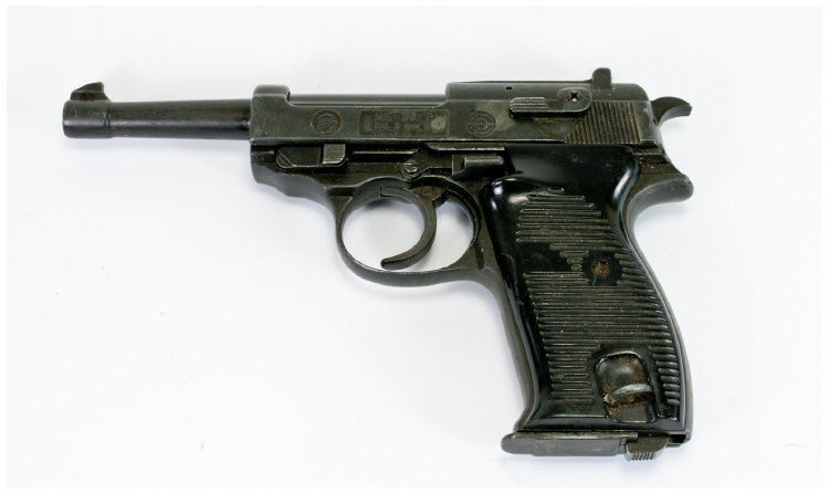 Replica Guns, ME 38 P 8mm Pistol, Made In Italy. Complete With Holster.