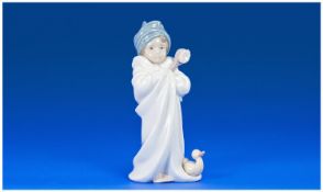 Lladro Figure `Bath-Time` model no 6800, height 7.25 inches.