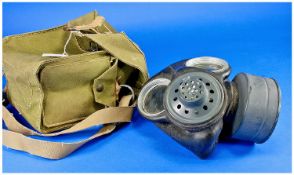 Russian Gas Mask, With Canvas Carrying Case.