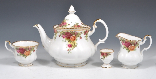 Royal Albert tea and breakfast service, "Old Country Roses" pattern.