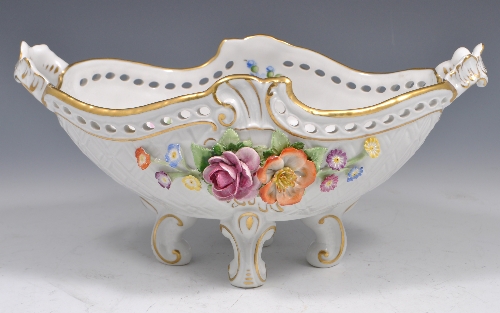 Continental porcelain dessert basket, Herend style, floral decoration and encrusted with flowers,