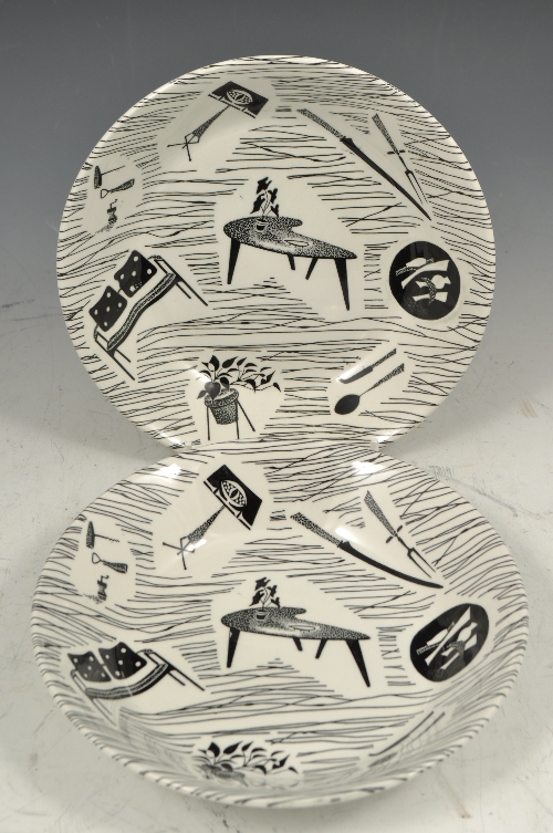 Six Ridgway Homemaker tea plates, diameter 18cms and five matching bowls, (11).