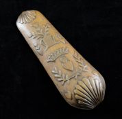 A Continental treen tobacco rasp, carved with floral and heart motifs with end shell decoration, 7.