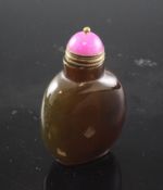 A Chinese plain agate snuff bottle, 4.9cm