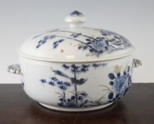 A Chinese export blue and white and rouge-de-fer tureen and cover, Qianlong period, possibly for the