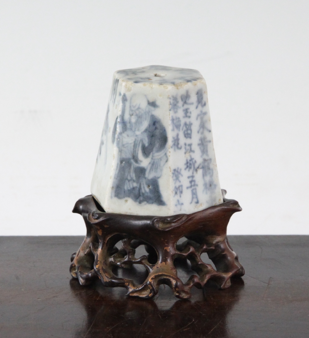 A Chinese blue and white hexagonal incense stick holder A Chinese blue and white hexagonal incense