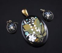 An early 20th century pietra dura oval pendant & pair of similar earrings, 0.75in. An early 20th