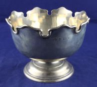 An Edwardian plain silver Monteith style rose bowl, by Elkington & Co, 14.5 oz. An Edwardian plain