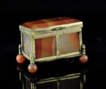 A small Continental gilt brass and agate casket, on turned ball feet, 2.5in.