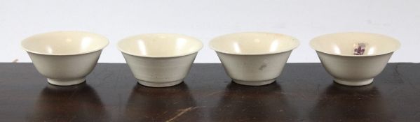 Four Chinese Teksing Cargo soft paste porcelain tea bowls, c.1822, 2.75in. Starting Price: £144