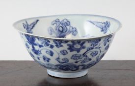 A Chinese blue and white bowl, late Ming Dynasty, 16th century, the interior painted with a