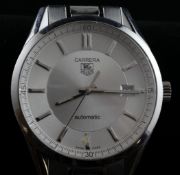 A gentleman`s stainless steel Tag Heuer Carrera automatic wrist watch, with silvered baton numeral