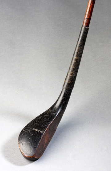 A Mungo Park of Musselburgh long-nosed scared-neck short spoon circa 1870, the ebonised head stamped