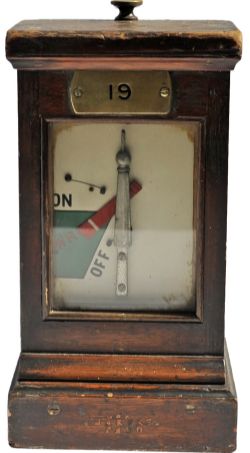 GWR wood cased Home Signal Repeater with brass plate showing No 19 above the dial. A superb