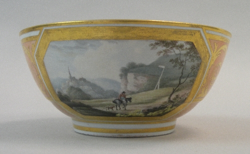 A Barr, Flight & Barr, Worcester porcelain bowl, circa 1805-1810, painted with enamels and gilded,