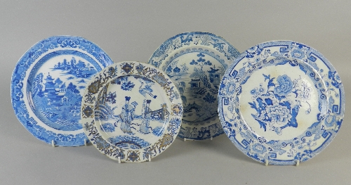 A Miles Mason blue and white plate, in the 'Pagoda' or 'Broseley-Willow' design, circa 1805-1810,