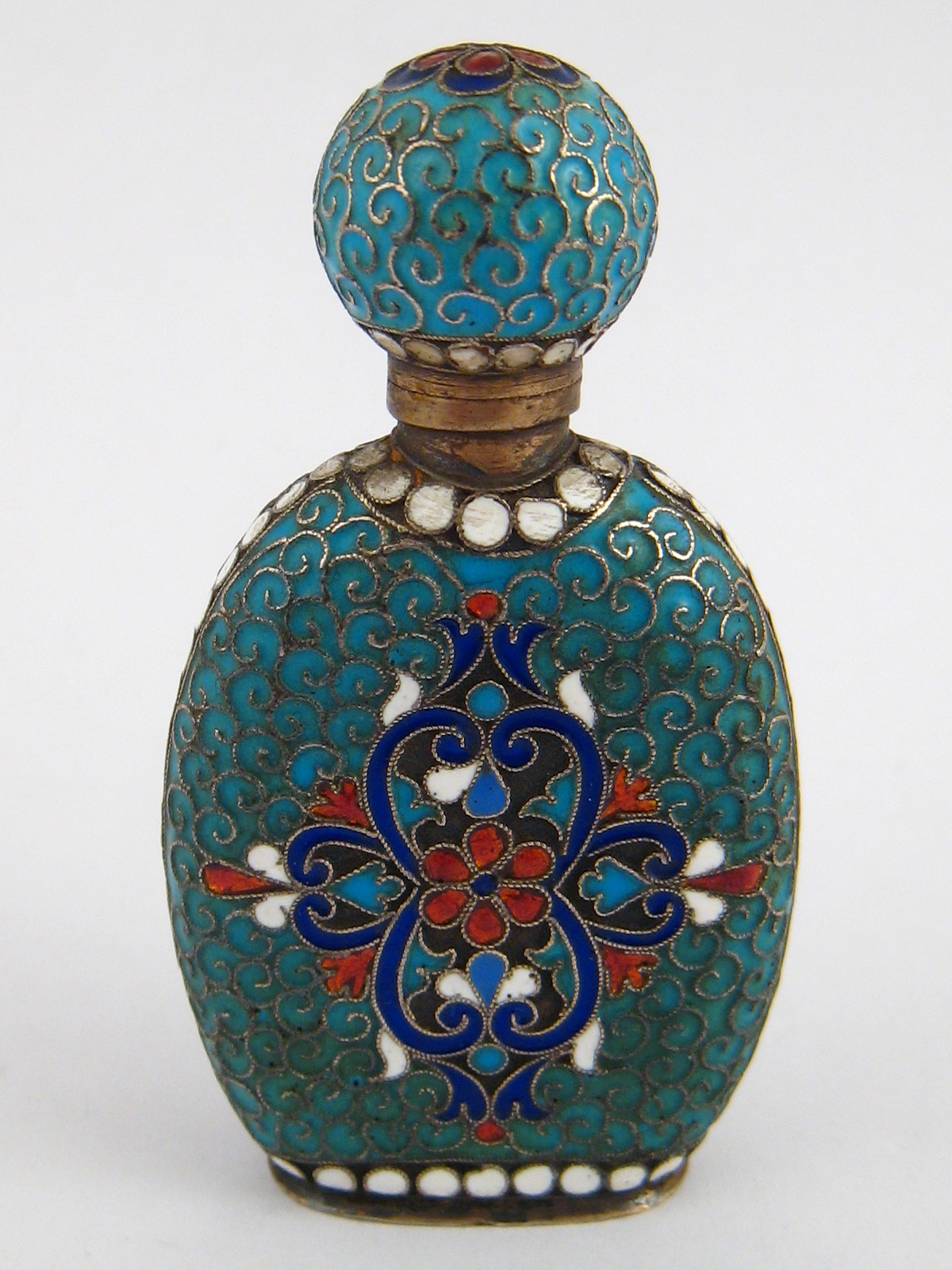 A Russian cloisonne enamelled silver gilt perfume bottle, maker Gustav Klingert, Moscow 1882-96.