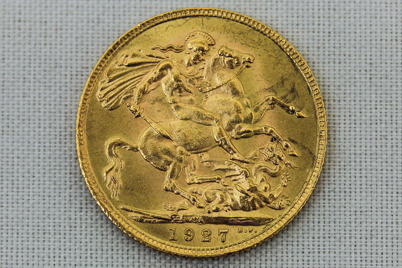 A George V gold sovereign, 1927