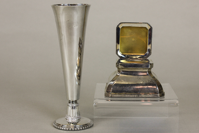 A modern silver bud vase, maker Mappin & Webb, Birmingham 1965 (loaded); together with a silver