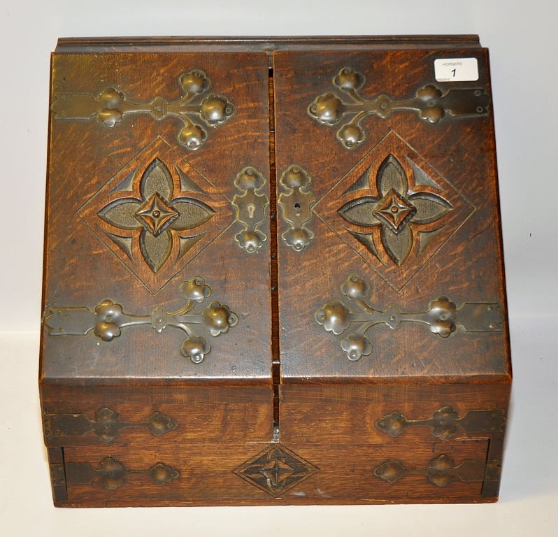 DECORATIVE CARVED OAK LETTER/DOCUMENT BOX