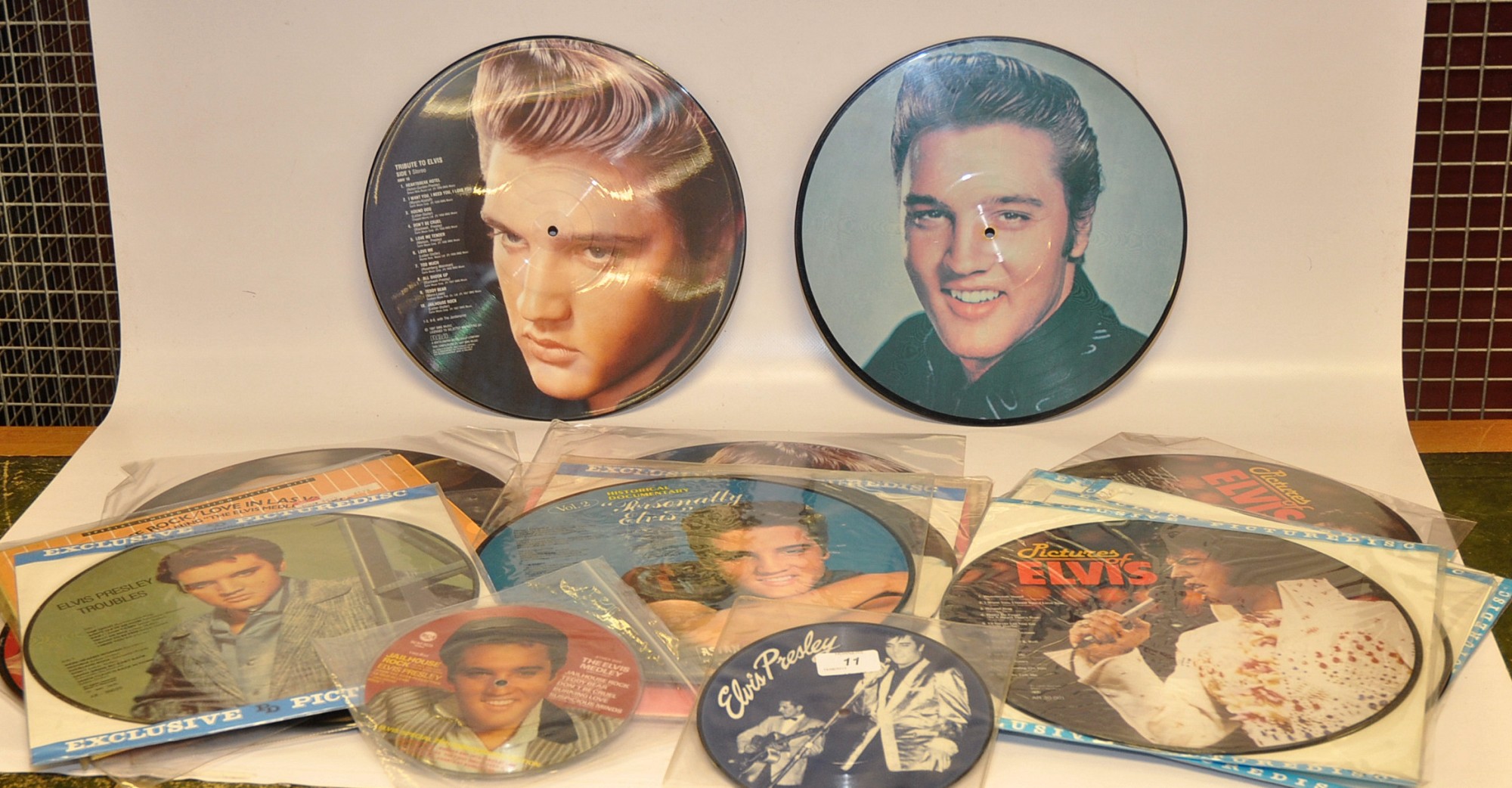 ELVIS - 18 PICTURE DISCS