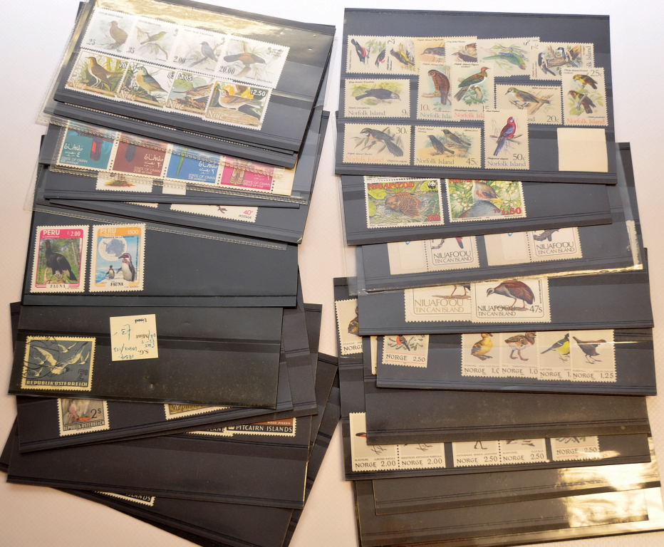 BOX WITH EXTENSIVE RANGE OF BIRDS THEMATICS ON STOCKCARDS, MANY SETS, PART SETS AND SINGLES, ALSO