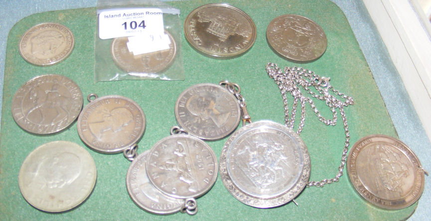 Various collectable coinage, crowns etc.