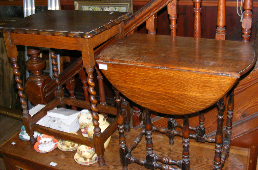 A small proportioned oak gate-leg table, together with an oak occasional table