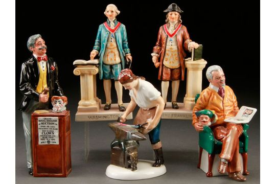 A GROUP OF FIVE ROYAL DOULTON AND GOEBEL FIGURES, LAST HALF 20TH CENTURY. Comprising a Goebel "