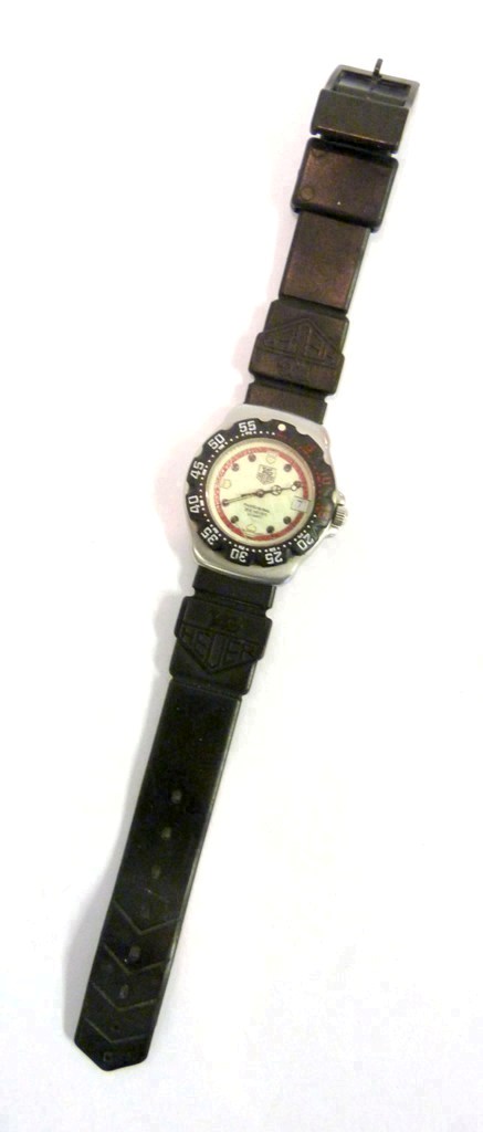 A Tag Heuer Gentleman`s Wristwatch, 200m water resistant, with Tag Heuer rubber strap