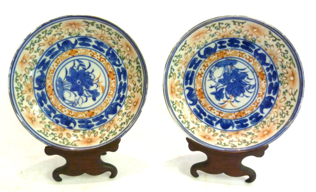 A Pair of 19th Century Chinese Dishes, each with four character mark to base and upon hardwood