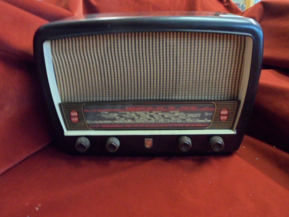 Phillips Vintage Valve Radio.