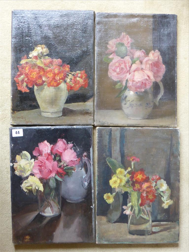 † ALICE BURTON 4 UNFRAMED OILS STILL LIFE FLOWERS EACH APPROX 14 X 10 INS. P&P 20