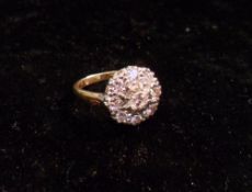 18ct diamond cluster ring - size approx K