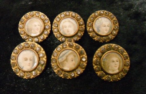 6 late 19th/early 20th cent portrait buttons stamped A P & Cie to rear