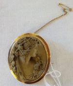 9ct gold cameo brooch