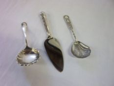 Silver American caddy spoon, silver Chinese tea caddy spoon with bamboo design & silver handled cake
