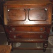 1930's oak bureau